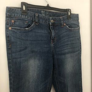 Medium wash skinny jeans (no rips or holes)!